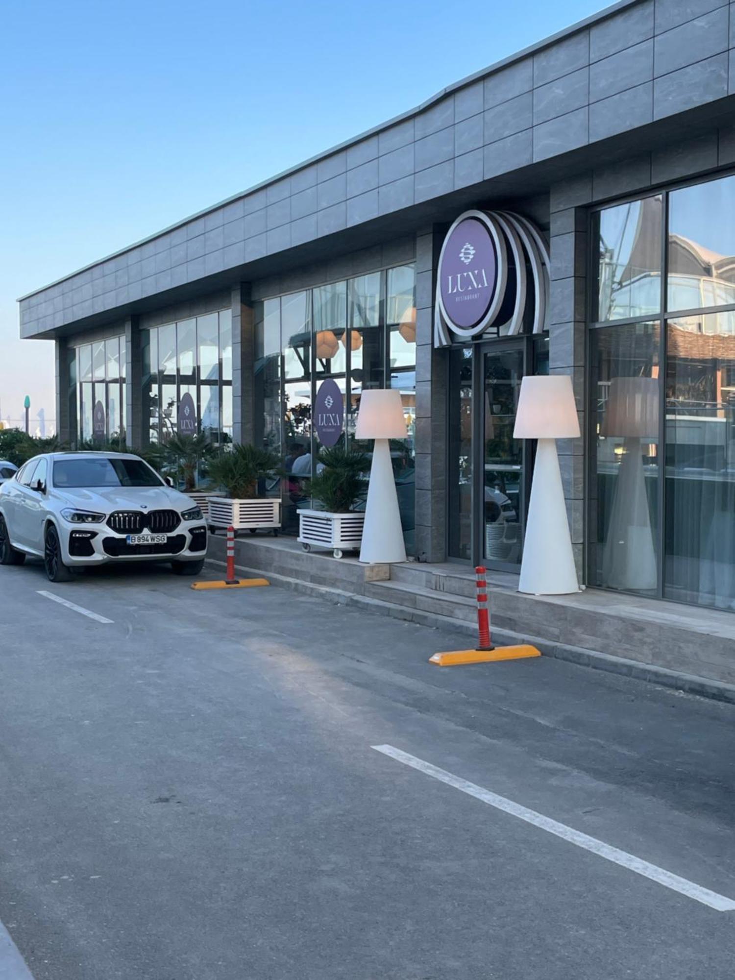 Selena By The Sea Apartment Mamaia Exterior photo